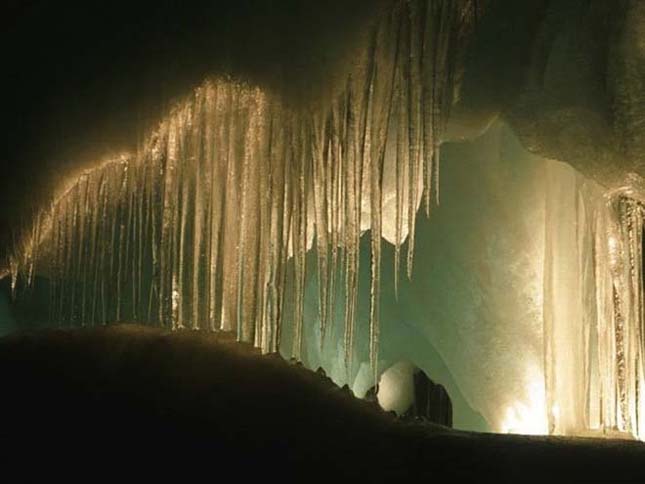 Eisriesenwelt, a világ legnagyobb jégbarlangja